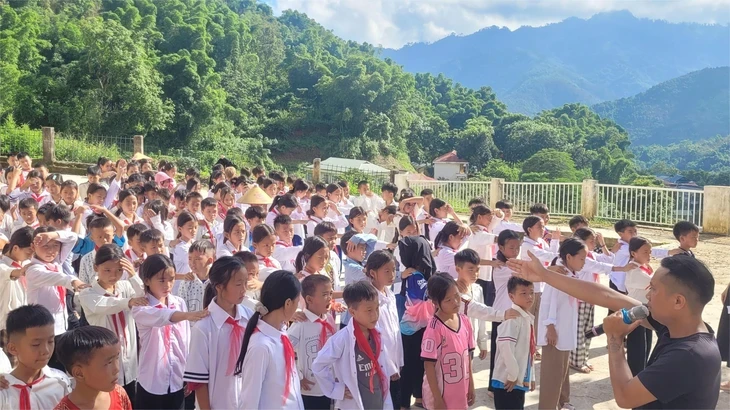 Thanh Hóa siết chặt thu chi trường học, công khai từng khoản để chống lạm thu