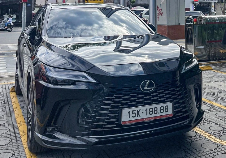 Thu gần 6.600 tỉ đồng từ đấu giá biển số xe