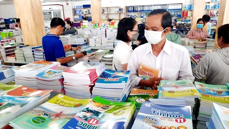 Một chương trình, nhiều bộ sách giáo khoa là tiến bộ