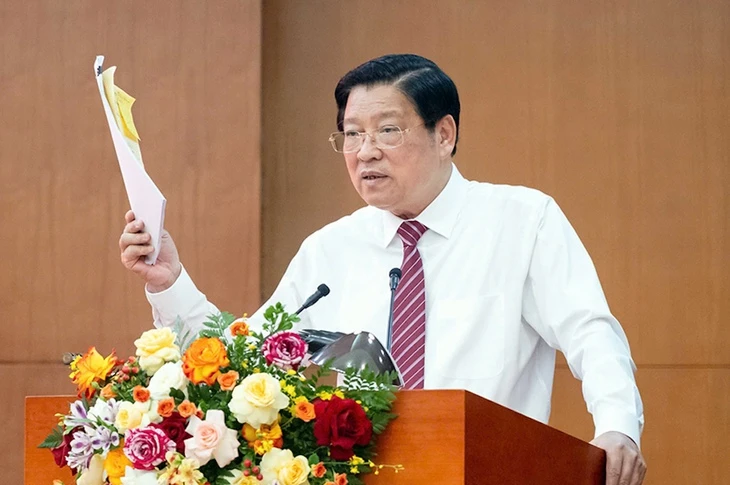 Ông Phan Đình Trạc: Cán bộ phải xóa bỏ lối mòn truyền thống, tư tưởng sáng cắp ô đi, chiều cắp ô về
