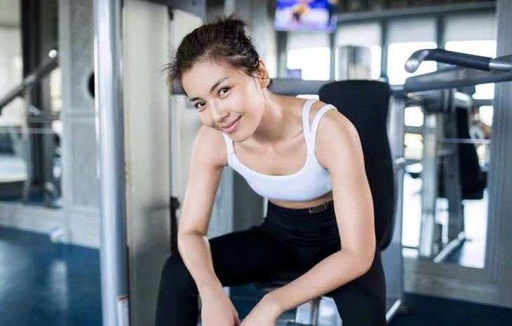 Sau 20 năm, 'nàng A Châu' đã cơ bắp như 'Tiêu Phong'