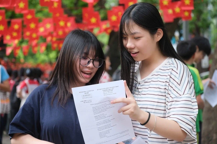 Tuyển sinh lớp 10 tại Hà Nội: Điểm thi, điểm chuẩn có tăng?