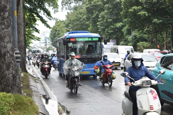 Tin tức sáng 28-9: TP.HCM sẽ mở xe buýt từ Bến Thành đi trung tâm Bình Dương, Bà Rịa - Vũng Tàu