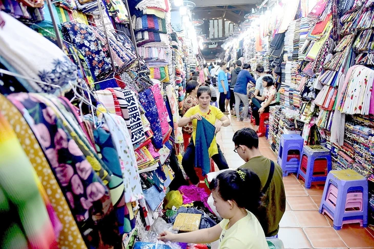 Ngưỡng doanh thu chịu thuế quá thấp!