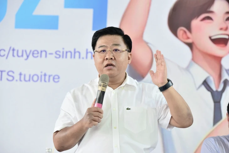 GS.TS Nguyễn Khắc Quốc Bảo giữ chức chủ tịch hội đồng Đại học Kinh tế TP.HCM