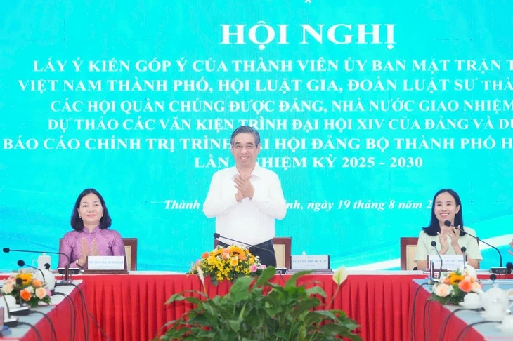 'TP.HCM mới như cỗ xe tam ngựa, ngựa nào cũng khỏe nhưng chạy ra 3 hướng thì rất nghiêm trọng'