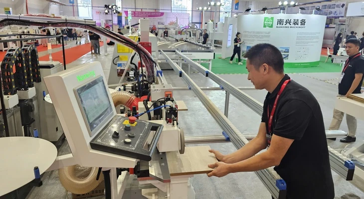 Giảm chi phí, tăng cạnh tranh bắt đầu từ hạ tầng giao thông