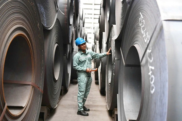 Mỹ đánh thuế 25%, ngành nhôm, thép Việt Nam làm gì để vượt khó?