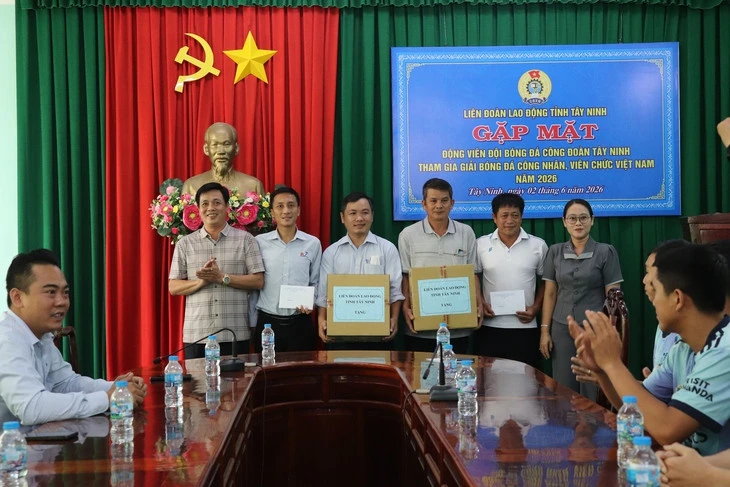 Tây Ninh động viên 2 đội bóng xuất quân dự Giải bóng đá công nhân, viên chức Việt Nam 2026