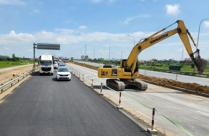 Phấn đấu khởi công mở rộng đường cao tốc Bắc - Nam vào đầu năm 2027