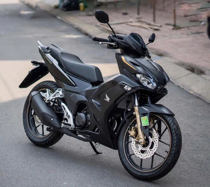 Honda Winner X giảm giá tới 16 triệu đồng, cạnh tranh quyết liệt Yamaha Exciter