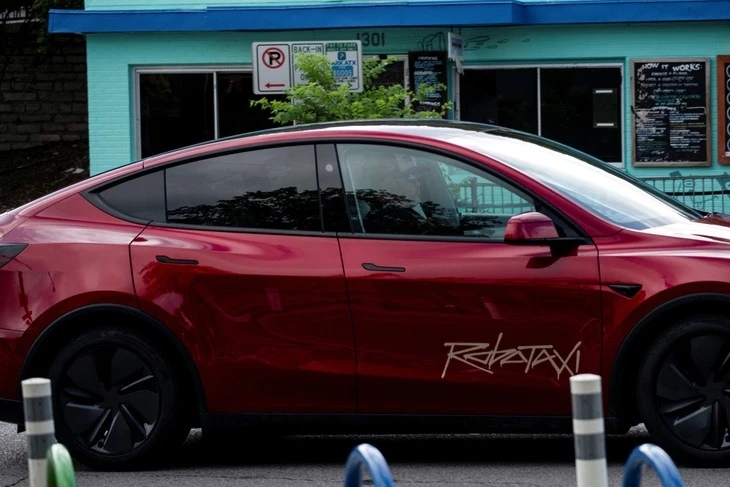 Tesla ra mắt Robotaxi: Canh bạc tỉ đô của tỉ phú Musk