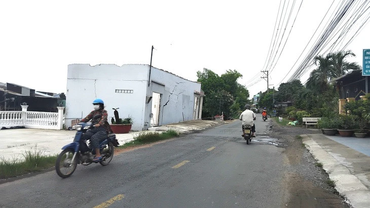 Quyết liệt hơn với chuyện cất nhà ven sông