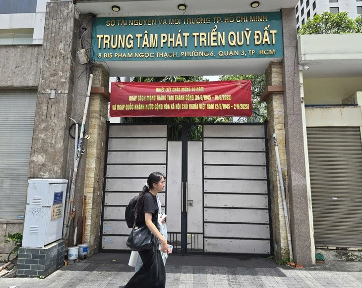 Thành lập Trung tâm phát triển quỹ đất TP.HCM trực thuộc UBND TP.HCM