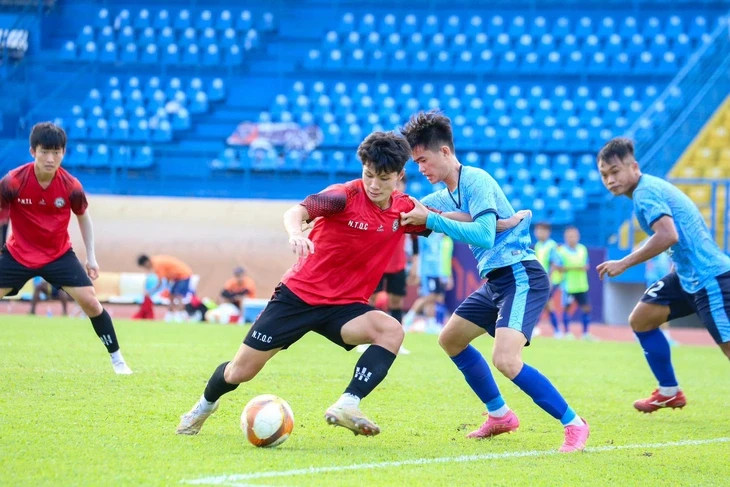 CLB Phú Thọ bị cho rớt hạng: Cú đánh mạnh của FIFA