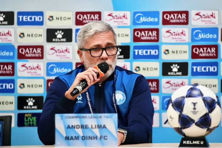 CLB Nam Định đăng ký tạm thầy Brazil làm HLV trưởng