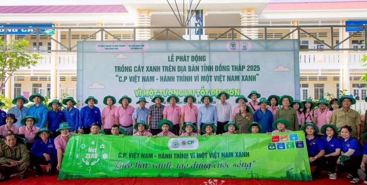 C.P. Việt Nam hoàn thành trồng 1 triệu cây xanh