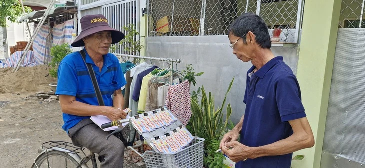 Từ 1-6 vé số phía Nam tăng lên 14 triệu tờ/kỳ, dự báo vẫn không đủ bán