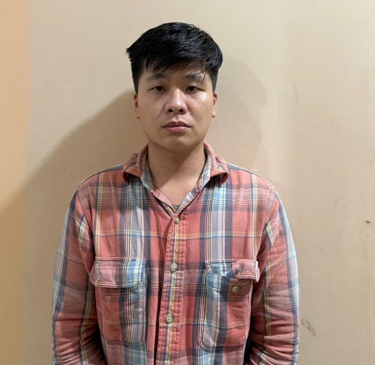 Vào tiệm tóc đâm chết người vì muốn trả thù