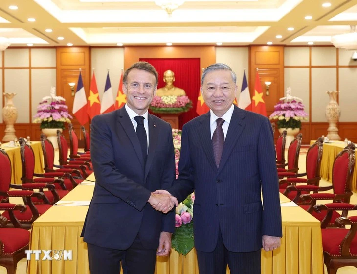 Tổng thống Macron: Pháp muốn tăng cường hợp tác trên mọi lĩnh vực với Việt Nam