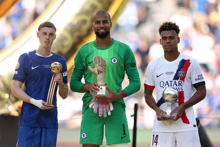 Cole Palmer - chân sút người Anh nhận danh hiệu Quả bóng vàng FIFA Club World Cup 2025