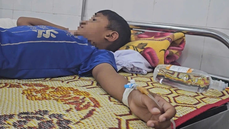 40 học sinh nghi ngộ độc ở Quảng Trị đã ra viện, chờ kết quả từ Viện Pasteur Nha Trang