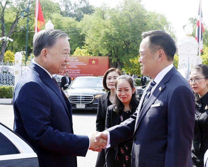 Việt Nam - Thái Lan: Cùng mạnh hơn khi đứng chung