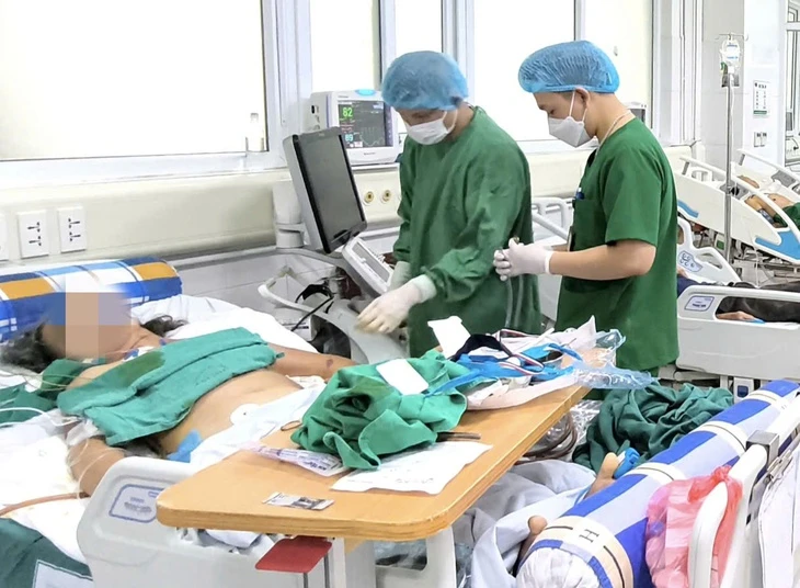 Tiêm thuốc giảm đau cổ, nữ bệnh nhân bị sốc độc tố, nhiễm khuẩn huyết