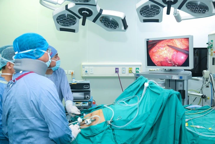 Phát hiện mắc cùng lúc 2 loại ung thư sau 3 tháng sụt cân nhanh