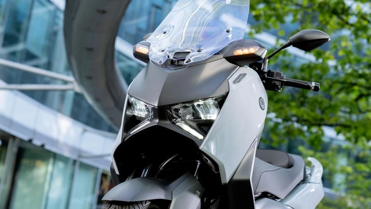 Yamaha lên tiếng về vụ xe máy bốc khói trắng nghi do lỗi phanh ABS