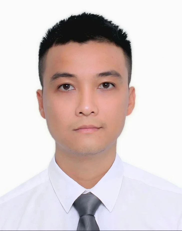 Hàng xóm lấy đất của tôi trồng cây, giờ lại yêu cầu bồi thường, tôi phải làm sao?