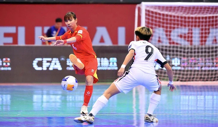 Tuyển futsal nữ Việt Nam: Tìm vé sớm vào tứ kết