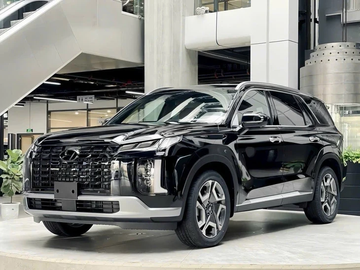 Tin tức giá xe: Hàng loạt xe Hyundai giảm giá, có mẫu tới trăm triệu, Accent xuống ngang Kia Morning