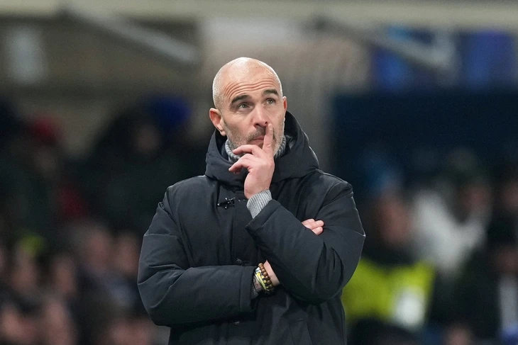 Chelsea chuẩn bị khởi kiện Man City vì 'đi đêm' với HLV Maresca