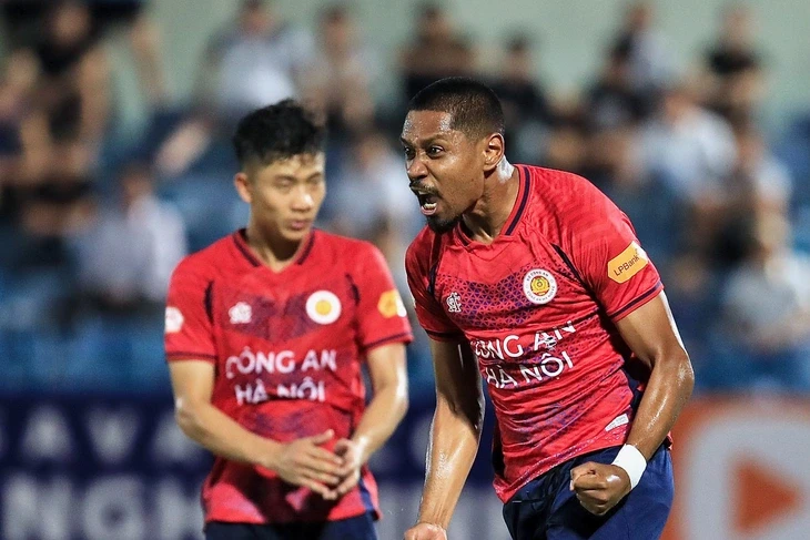 CLB Công An Hà Nội tặng vé cho khán giả trận gặp Thể Công - Viettel