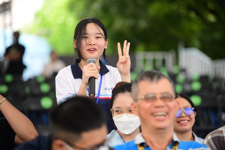 Làm 10 tiêu hết 9, làm sao quản lý tài chính cá nhân hiệu quả?
