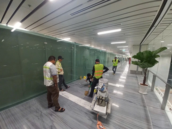 Lý do sàn nhà ga T3 Tân Sơn Nhất chưa hoàn thiện dù đã khai thác