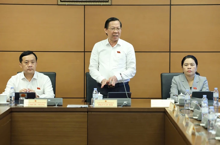 Đại biểu Quốc hội: Cha mẹ khá giả tự nguyện từ chối hỗ trợ, miễn học phí, được không?