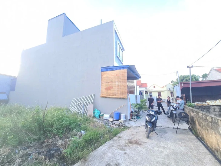 Vụ xây nhầm nhà trên đất người khác ở Hải Phòng: Sẽ nhờ 'thần đèn' di chuyển nhà về đúng vị trí