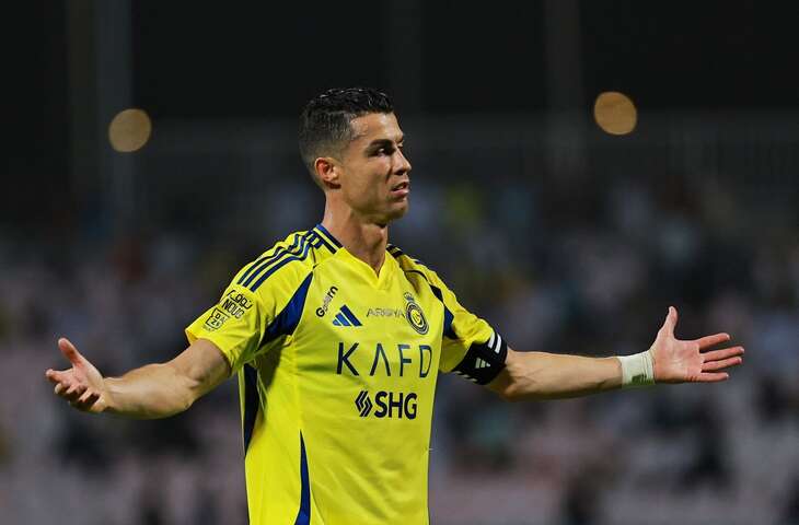 Ronaldo xin lỗi sau khi trận đấu của Al-Nassr hoãn gần 1 giờ vì tắc đường