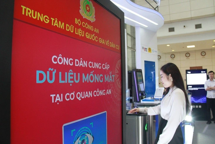 Chưa được lấy thông tin mống mắt thì có được cấp căn cước công dân mới?