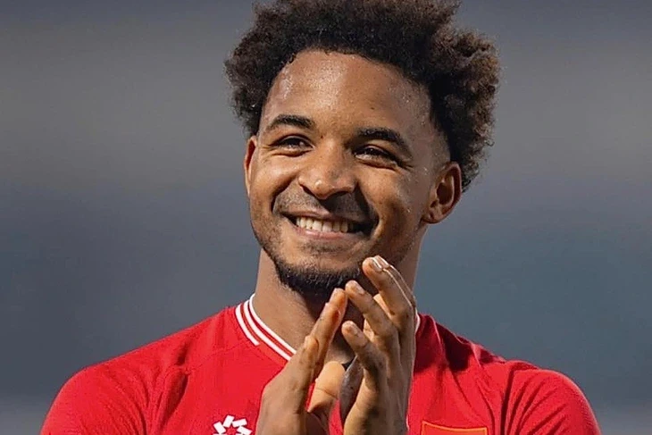 HLV Kim Sang Sik gọi Xuân Son lên tuyển Việt Nam trong tháng 11