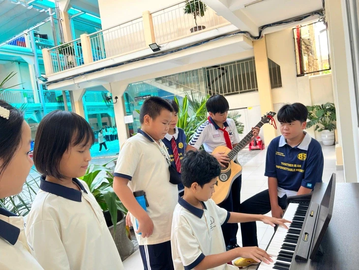 Mời nghệ sĩ dạy âm nhạc: trường ủng hộ ý tưởng, băn khoăn cách thực hiện