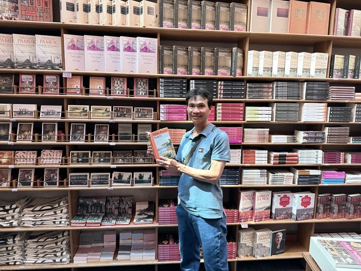 Thơ ngây đi tìm Bảo tàng ngây thơ của nhà văn đoạt giải Nobel