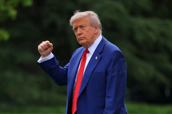 Ông Trump thừa nhận Trung Quốc là đối thủ mạnh, thuế 100% không bền vững