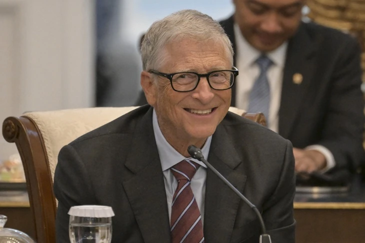 Ông Bill Gates chia 200 tỉ USD cho người nghèo, làm nhanh hơn