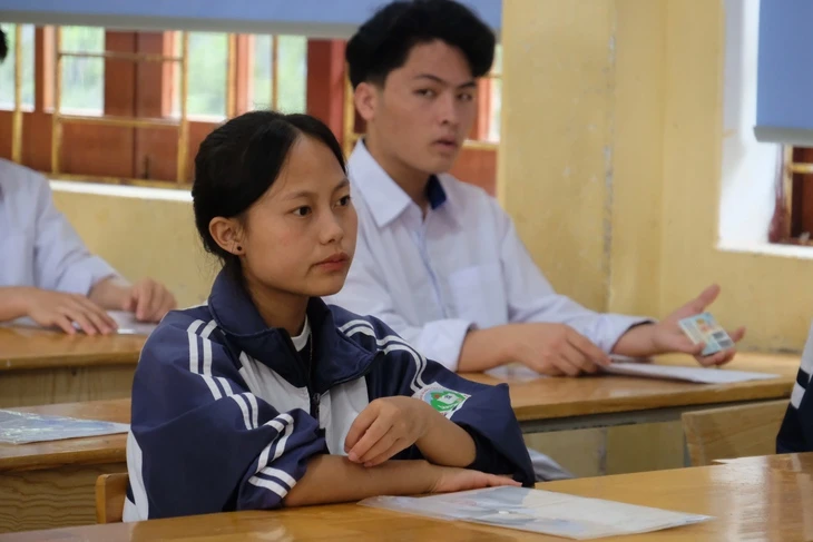 Thủ tướng yêu cầu rà soát kỹ đề thi tốt nghiệp THPT 2025, chủ động ngăn tiêu cực