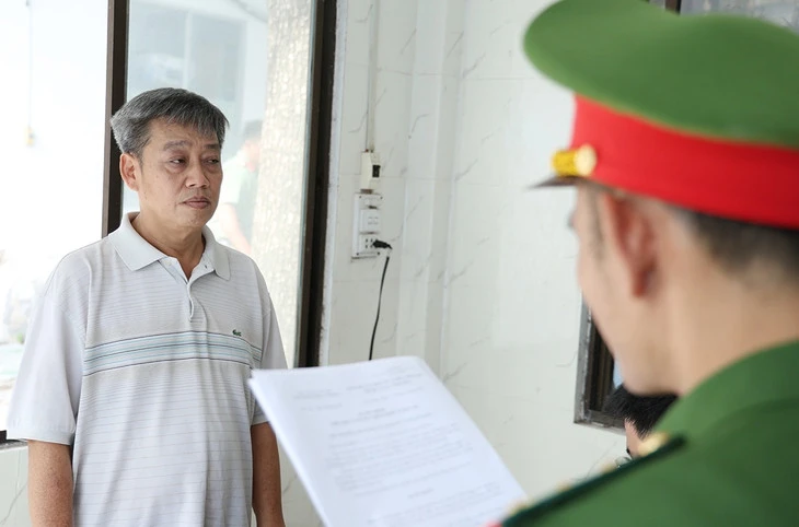 Bắt tạm giam người đàn ông ở An Giang lừa đảo chiếm đoạt hơn 80 tỉ đồng