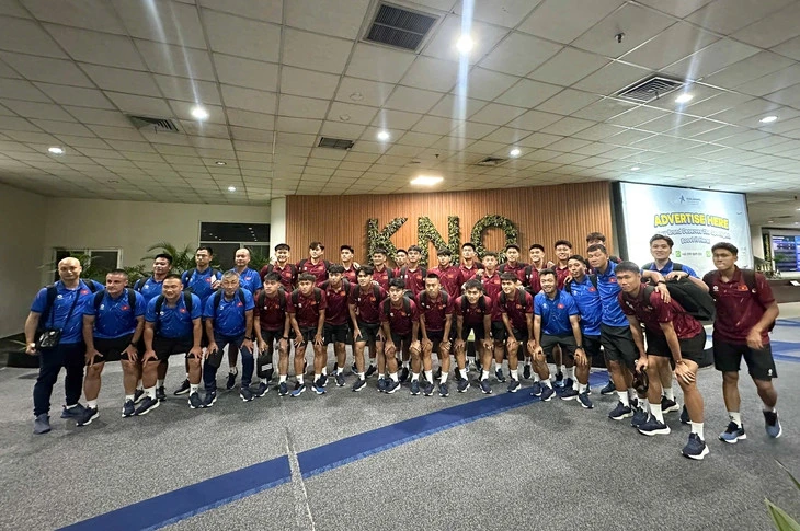 U19 Việt Nam bất ngờ được truyền thông Indonesia săn đón