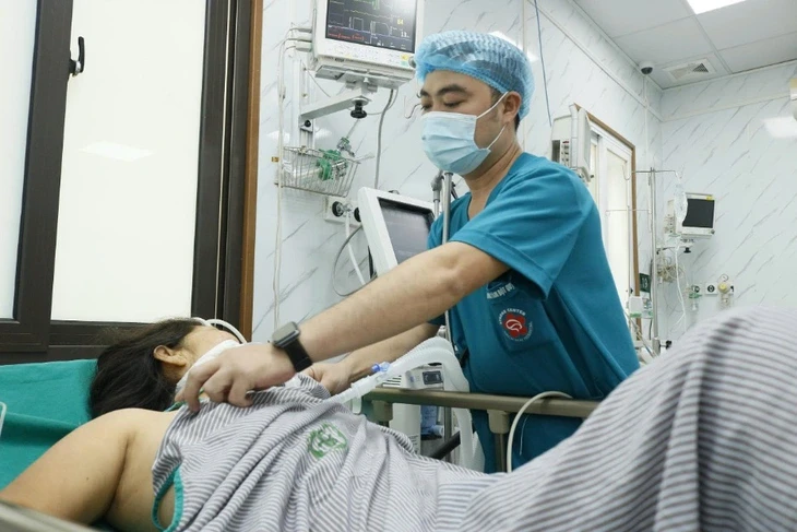 Miền Bắc nóng nhất từ đầu hè, có phải tăng 1 độ là tăng 10% nguy cơ đột quỵ?